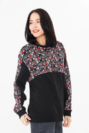 Kadın Desenli Sweatshirt – Siyah / Kırmızı Desen Detaylı